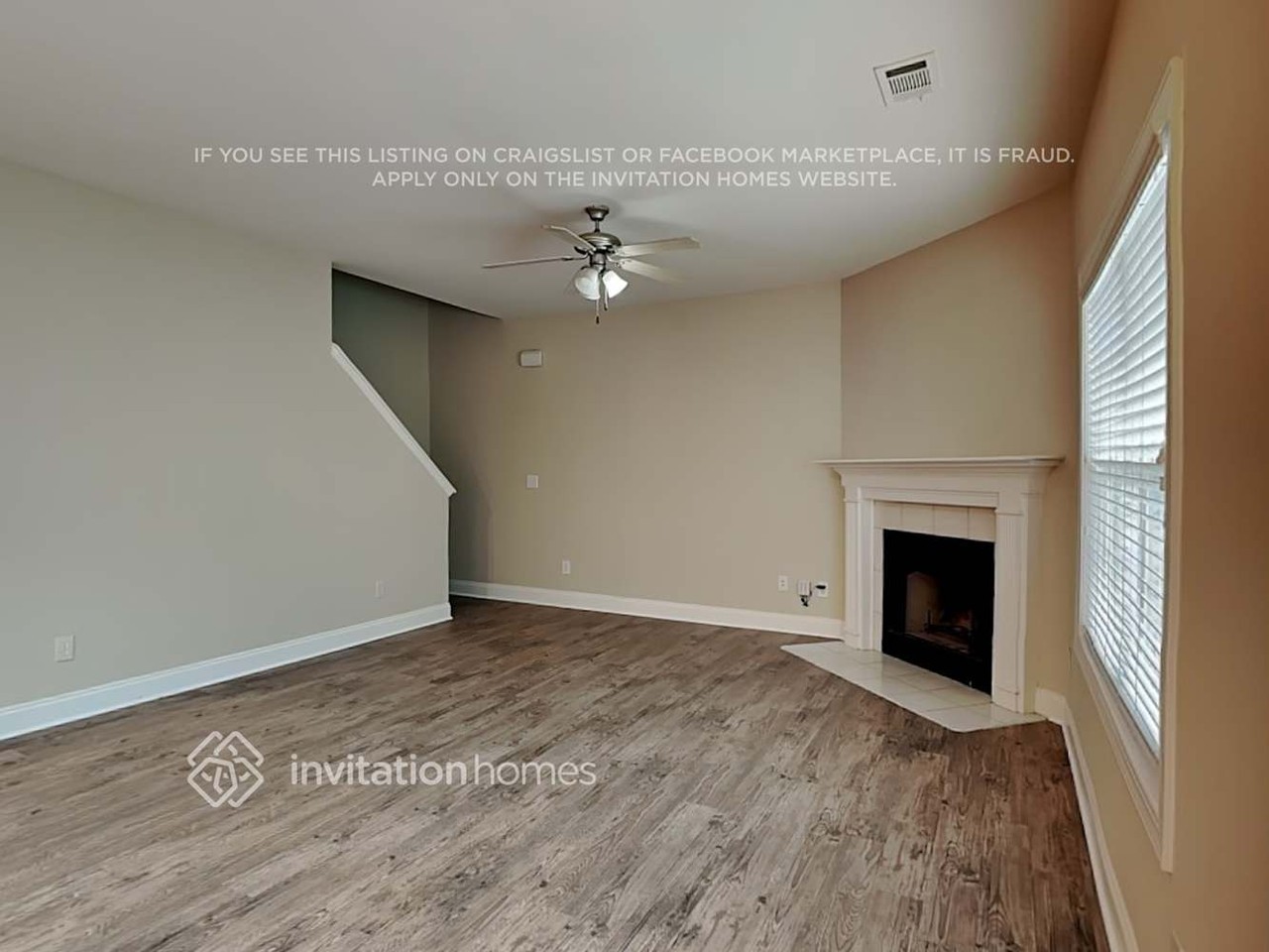 2039 Barberry Dr - Photo 4 of 18