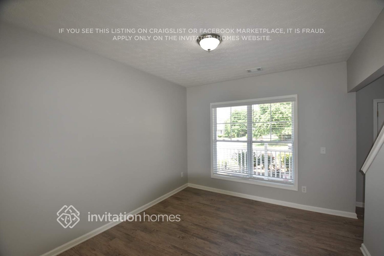 1574 Thornwick Trce - Photo 5 of 17
