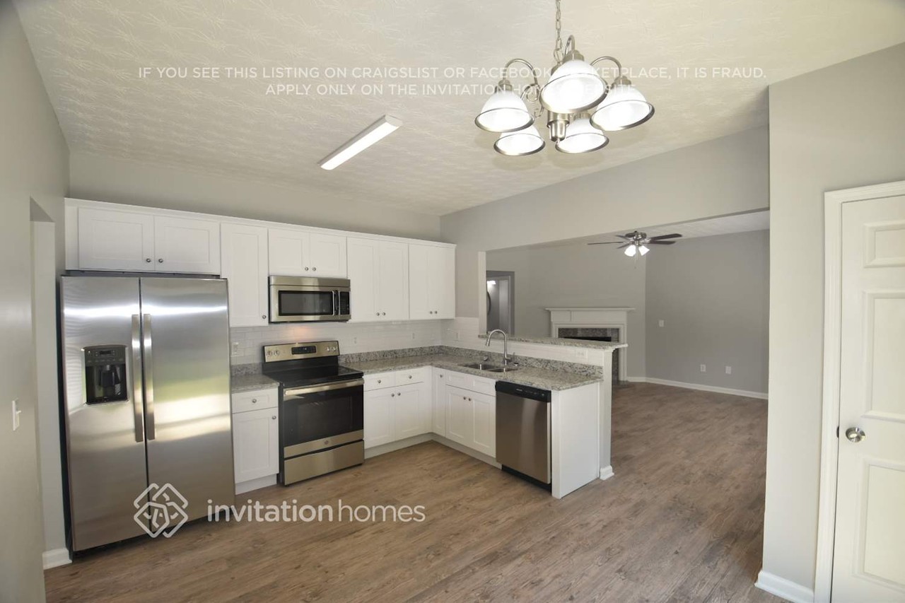 1574 Thornwick Trce - Photo 7 of 17