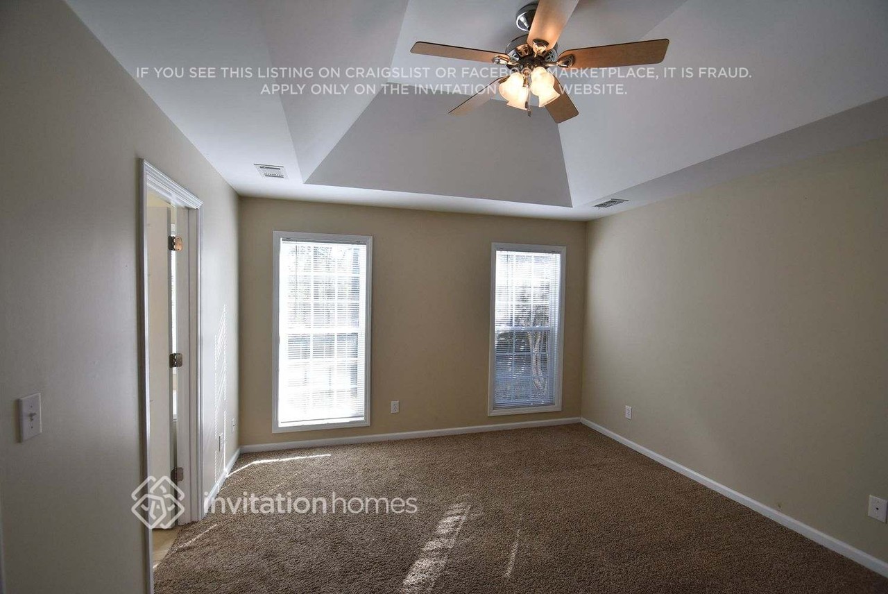 205 Greenfield Way - Photo 5 of 8
