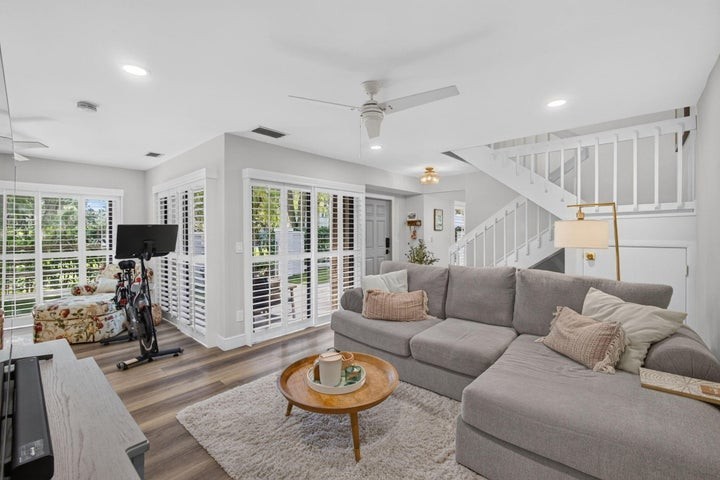 350 Prestwick Circle #4 - Photo 4 of 10