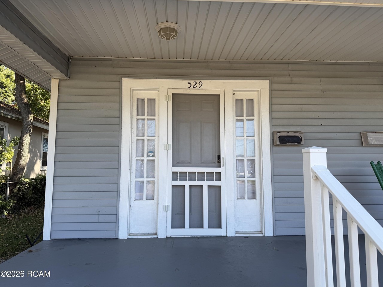 529 Brown Ave - Photo 2 of 20