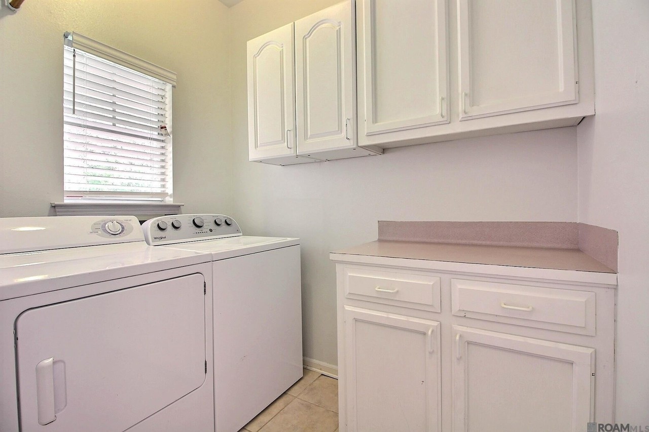 18615 Garden Oaks Dr - Photo 4 of 32