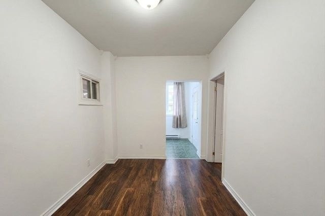147 Wellington Street South #1 - Photo 4 of 14