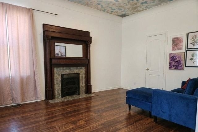 147 Wellington Street South #1 - Photo 7 of 14