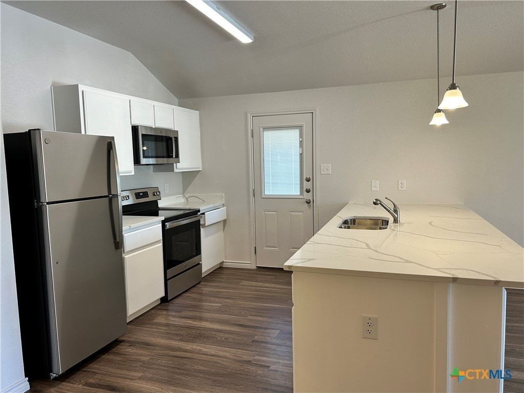 114 Dolphin Dr #A - Photo 4 of 13