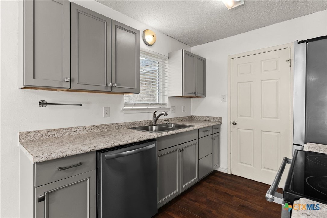 2309 Hidden Hill Dr - Photo 5 of 13
