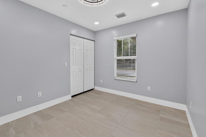 500 54th Street - Photo 2 of 10