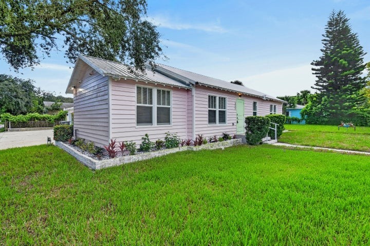 500 54th Street - Photo 5 of 10