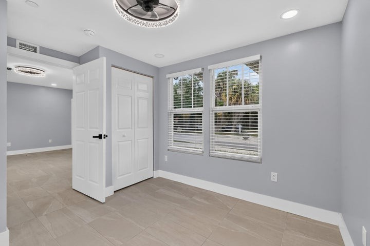 500 54th Street - Photo 7 of 10