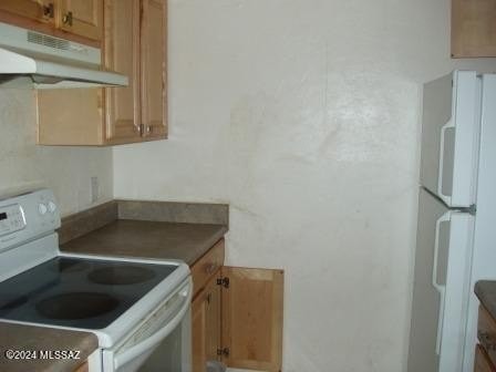 455 W Kelso St #128 - Photo 7 of 16