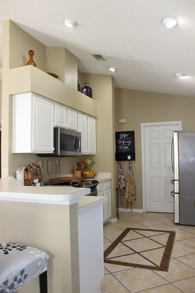 2947 Glen Ives Dr - Photo 6 of 33