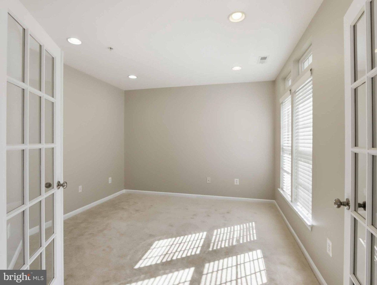1741 Theale Way - Photo 6 of 35