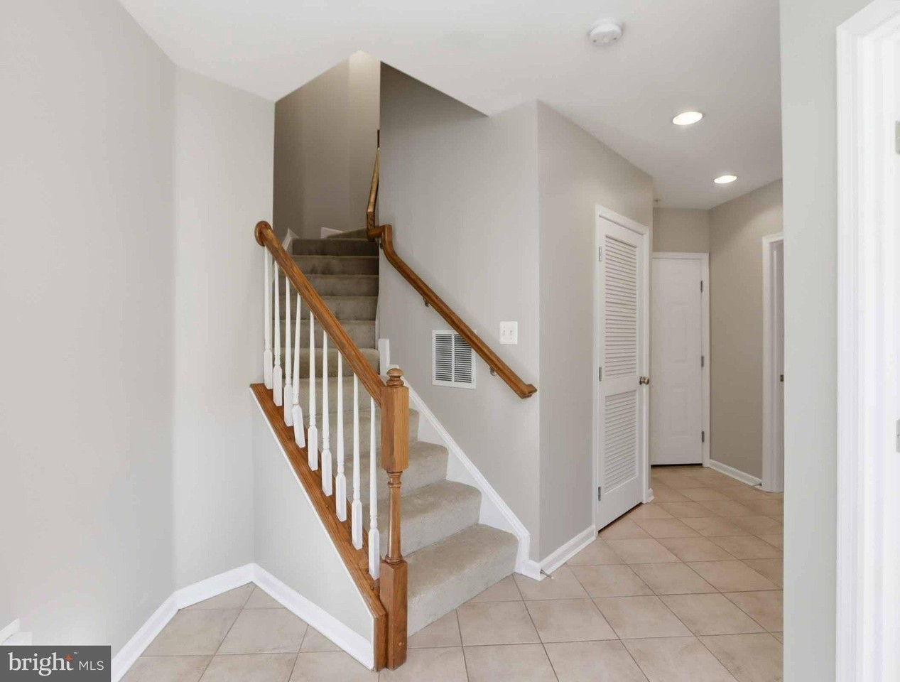 1741 Theale Way - Photo 7 of 35