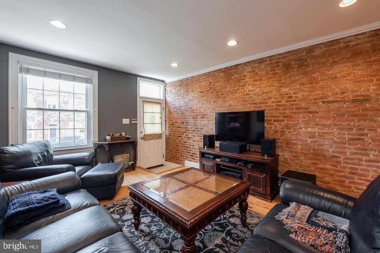 715 S East Ave - Photo 4 of 31