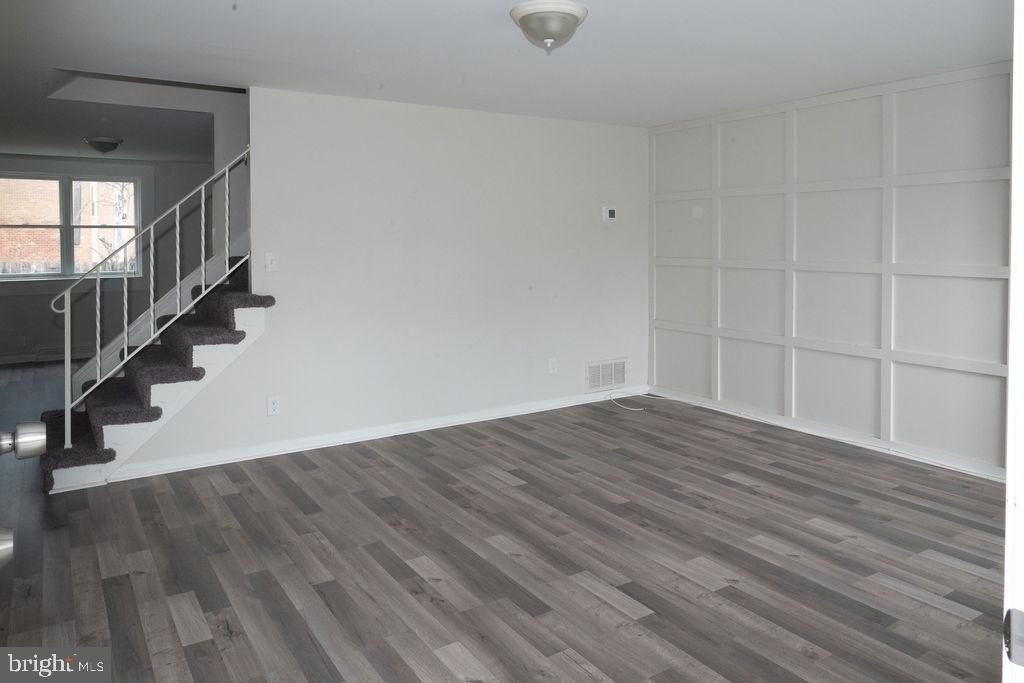 5806 Arizona Ave - Photo 2 of 47