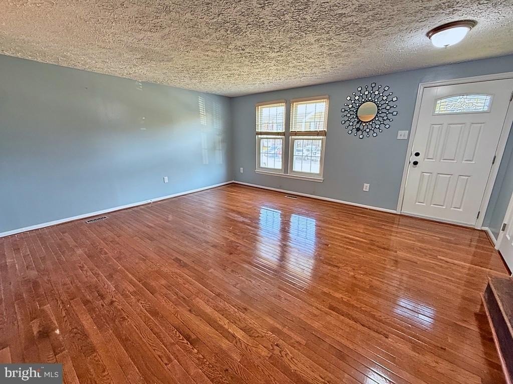 3747 Timahoe Cir - Photo 2 of 21