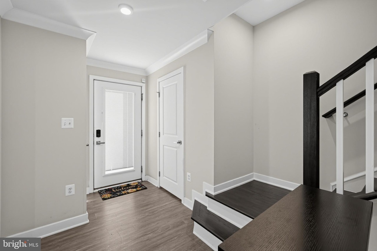 4766 Towne Square Blvd - Photo 2 of 30