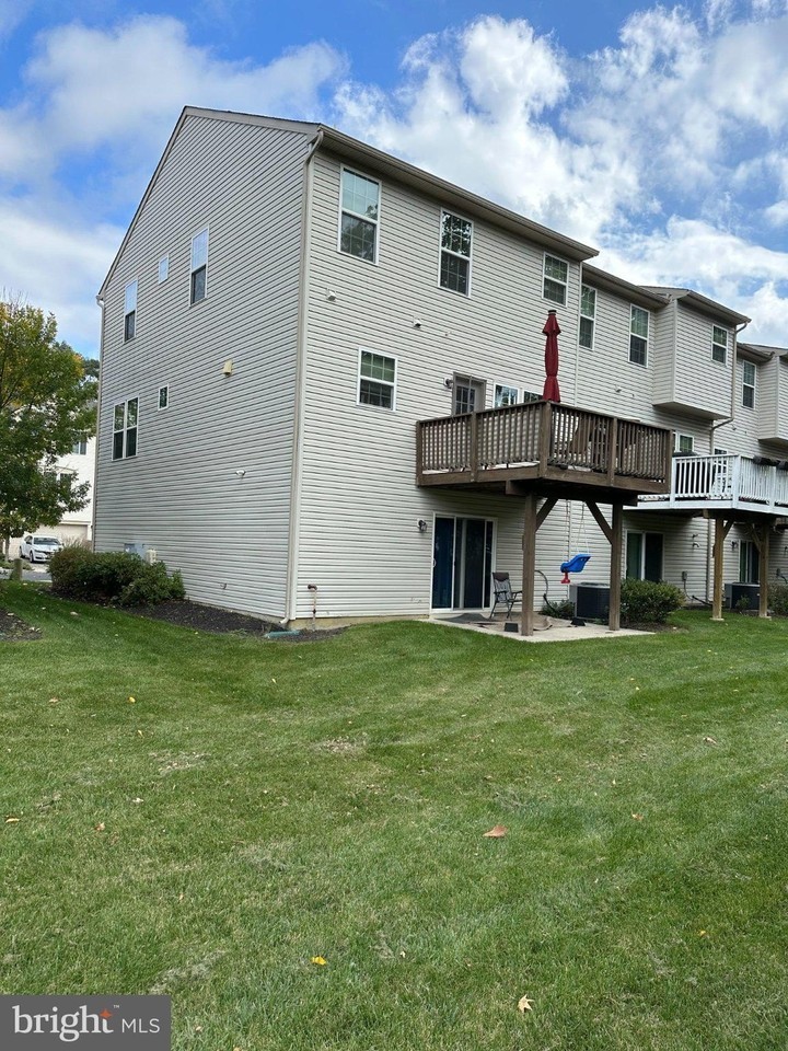 10 Parkers Mill Blvd - Photo 3 of 28