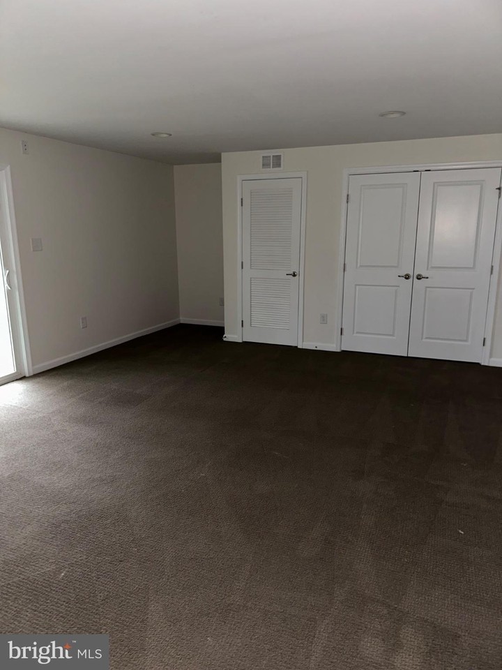 10 Parkers Mill Blvd - Photo 7 of 28