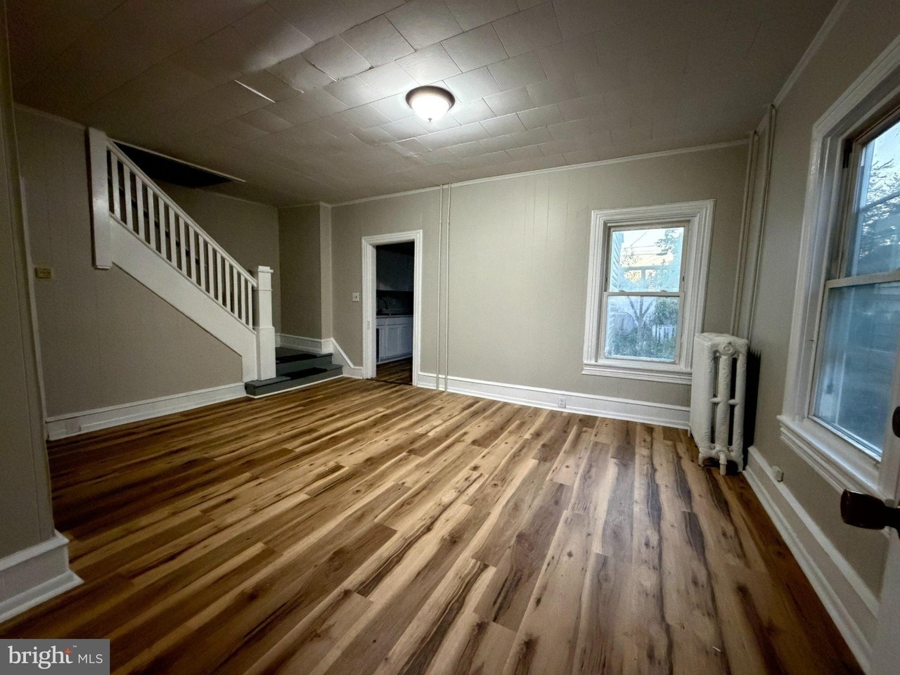 812 High St N - Photo 2 of 17