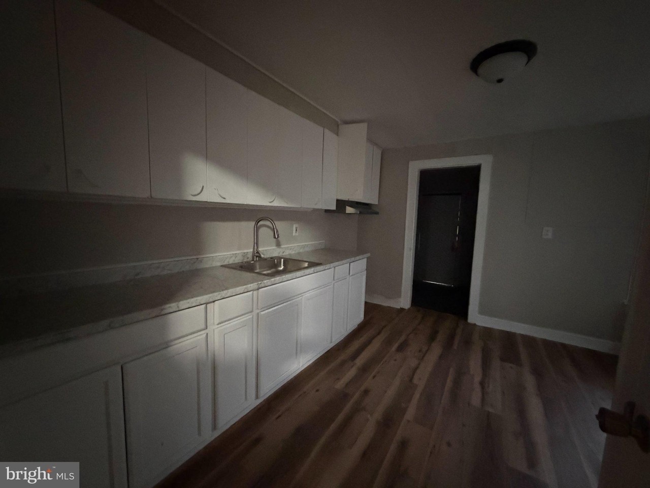 812 High St N - Photo 4 of 17