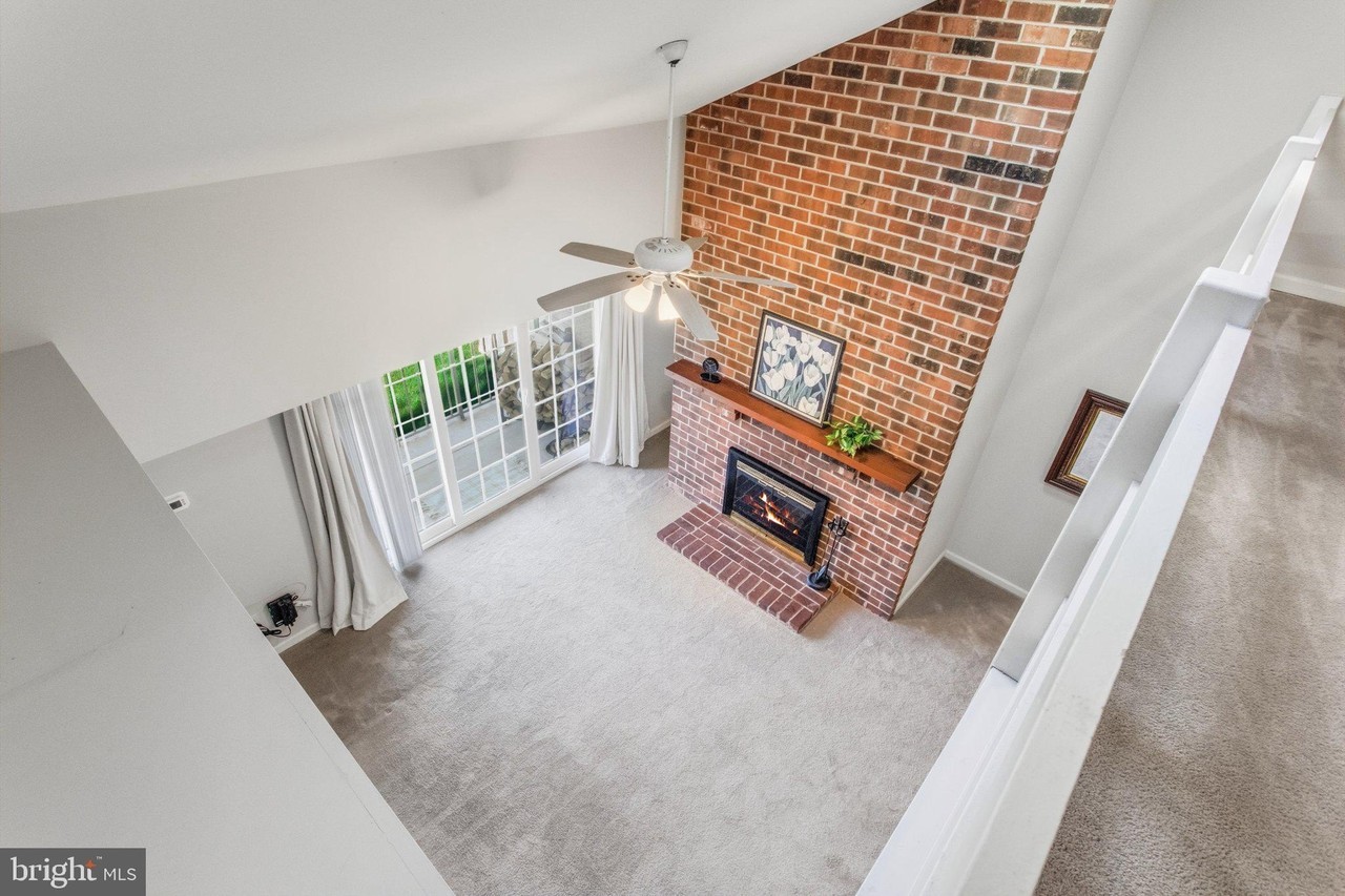 812 Deer Run - Photo 4 of 21