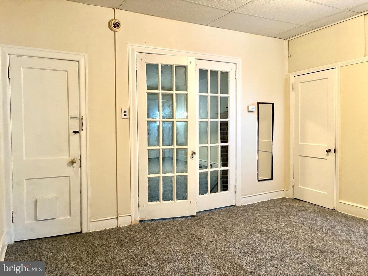 1305 Dyre St #1stFL - Photo 5 of 11