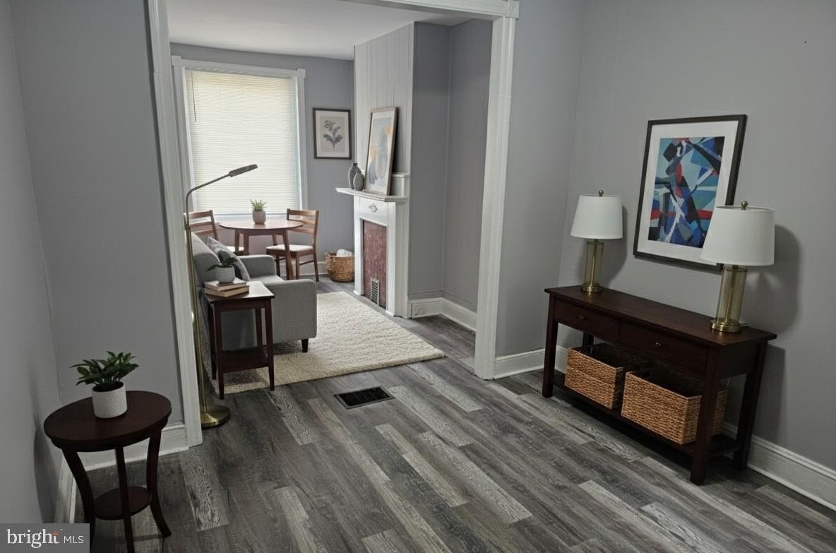 2918 N Taylor St - Photo 2 of 14