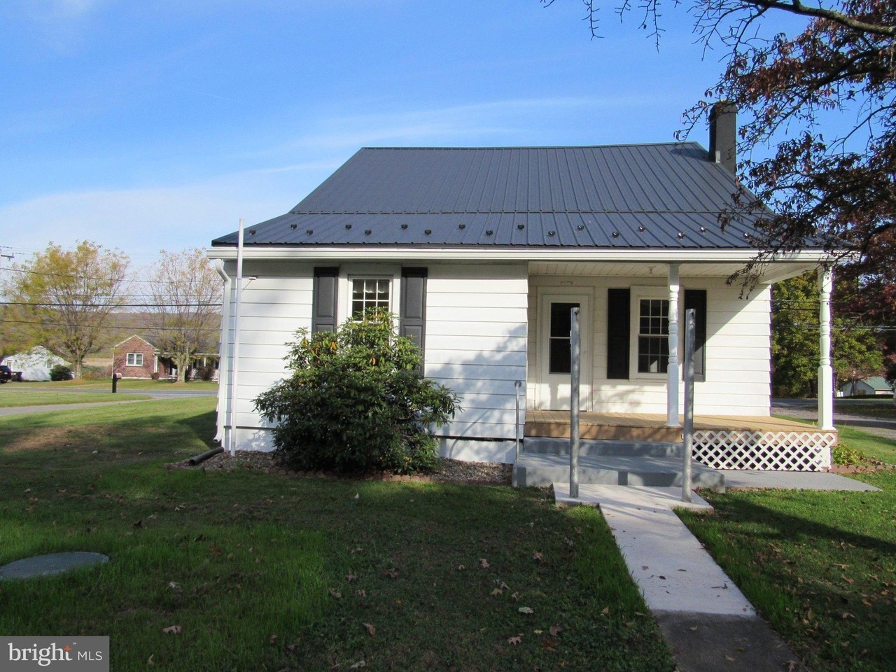919 E Main St - Photo 3 of 20