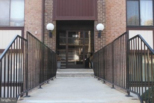 9708 Kingsbridge Dr #302 - Photo 1 of 1