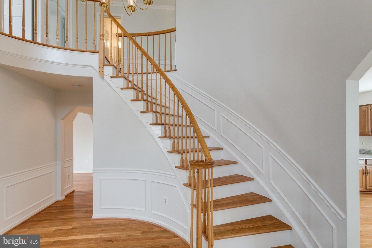 7365 Mallory Cir - Photo 5 of 50