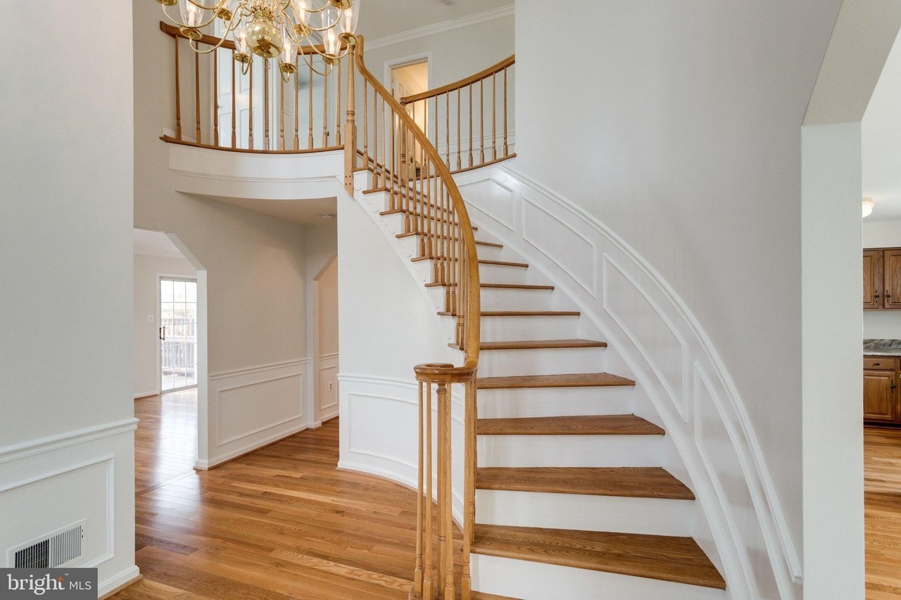 7365 Mallory Cir - Photo 6 of 50