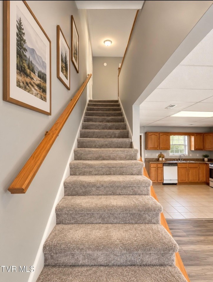 2482 Elk Way #C - Photo 4 of 14