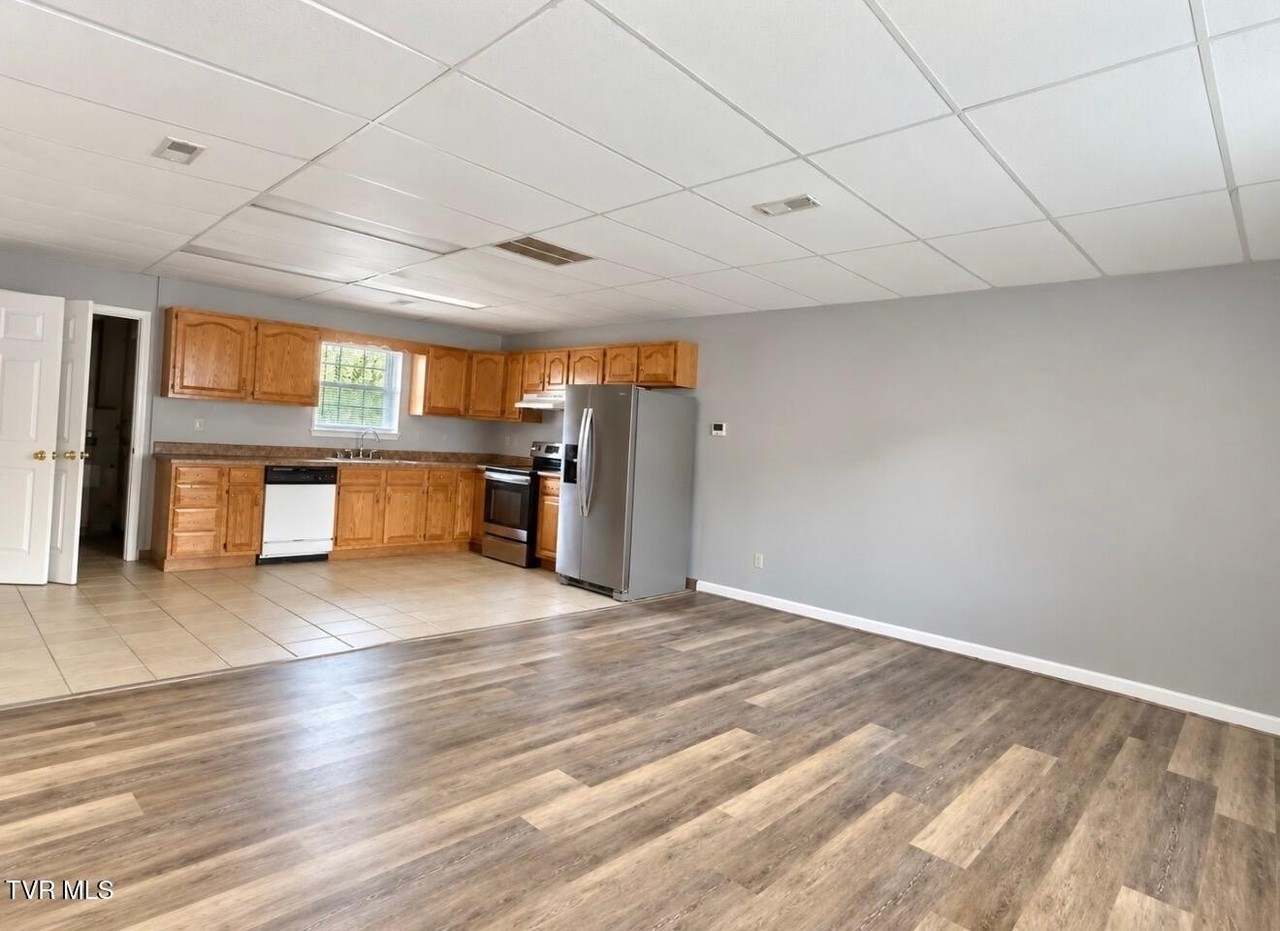 2482 Elk Way #C - Photo 5 of 14