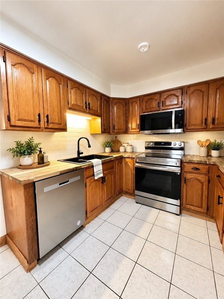 616 Sandy Hill Rd - Photo 2 of 25