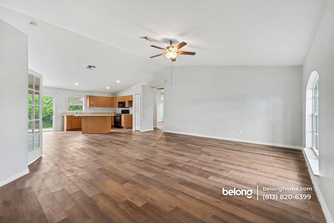 1019 Bandera St - Photo 4 of 16