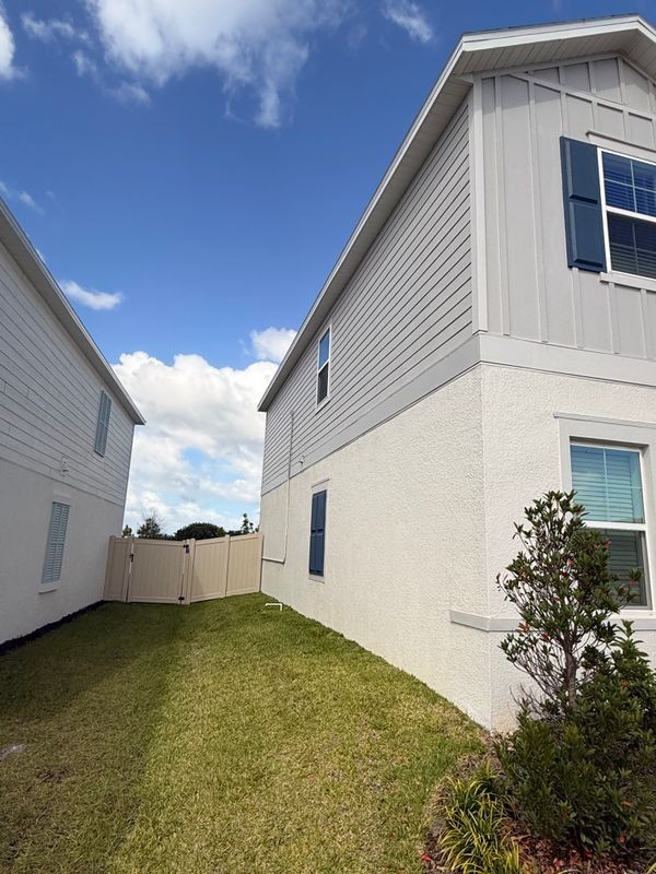 236 Streamwater Way - Photo 2 of 9