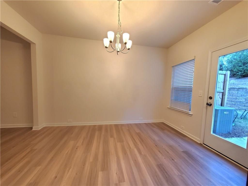 143 Sawgrass Dr - Photo 7 of 26