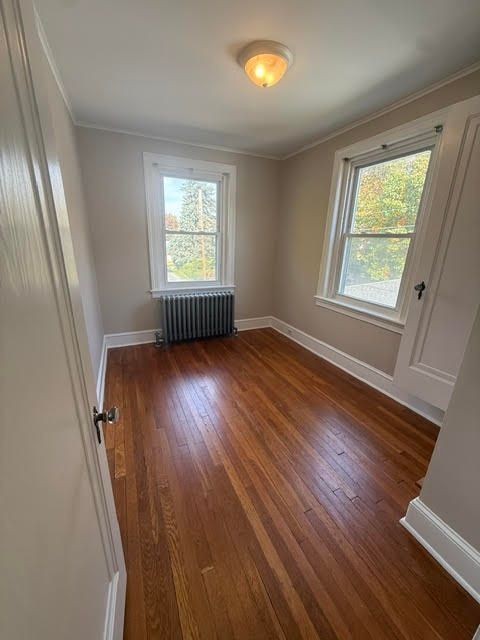 138 E Elm St - Photo 4 of 9