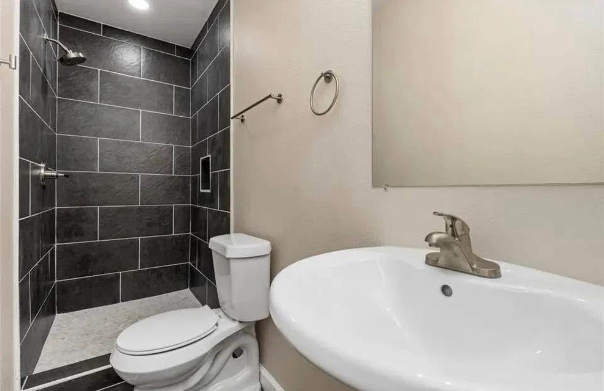 100 Kurtz St - Photo 2 of 7