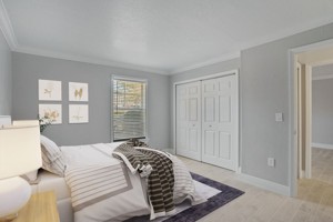 featured image of 943 W Orange Blossom Trl