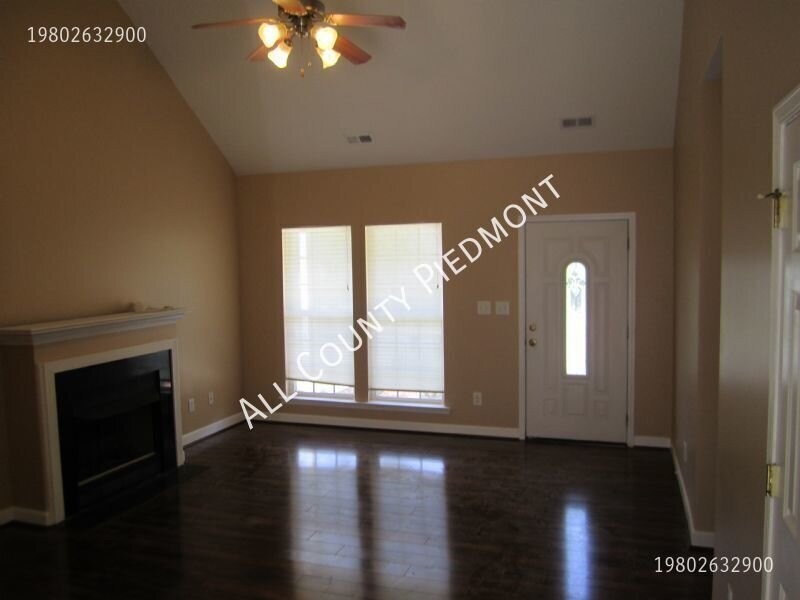 7825 Pebbleridge Dr - Photo 2 of 7