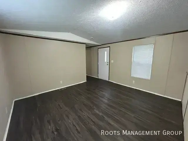 107 Hyacinth Ln #107H - Photo 2 of 14