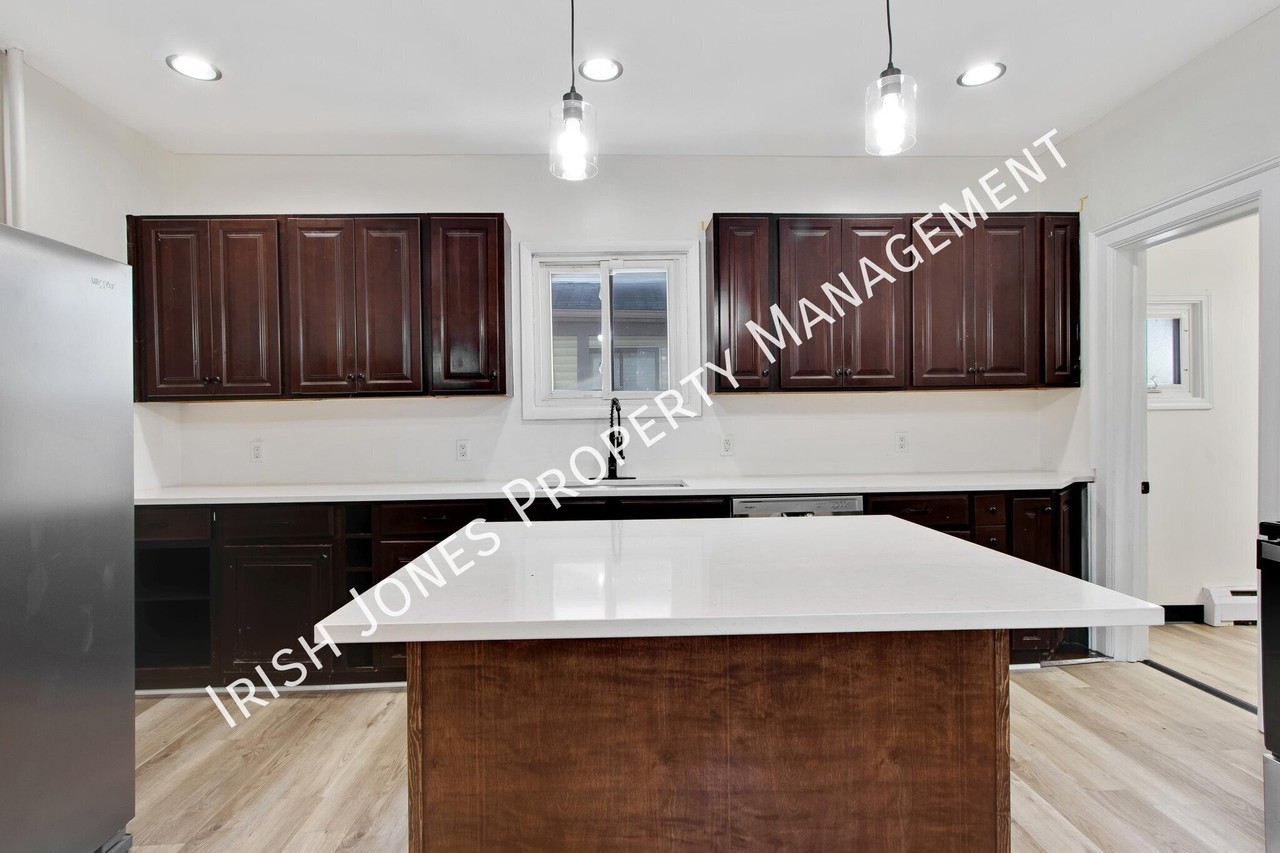 1268 Indian Church Rd - Photo 3 of 25