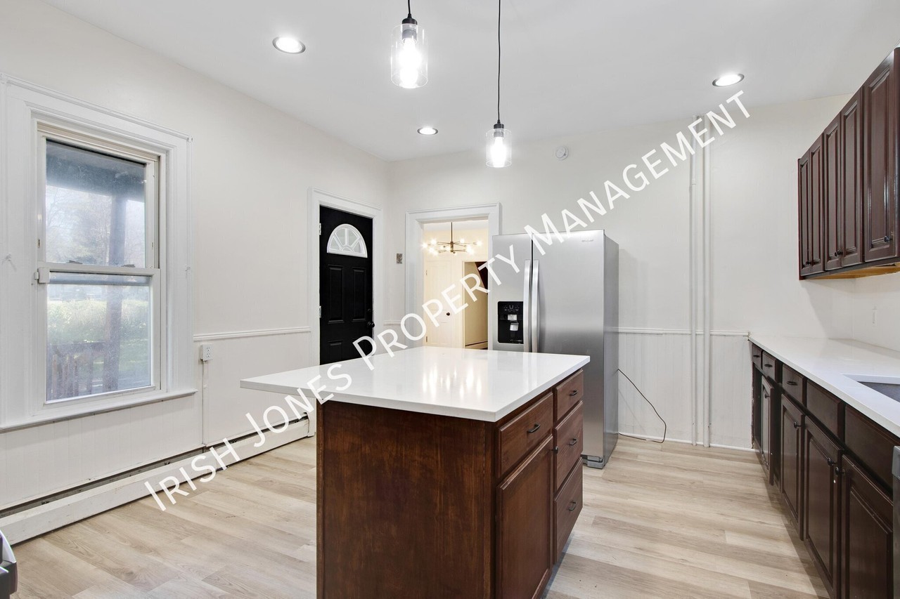 1268 Indian Church Rd - Photo 4 of 25