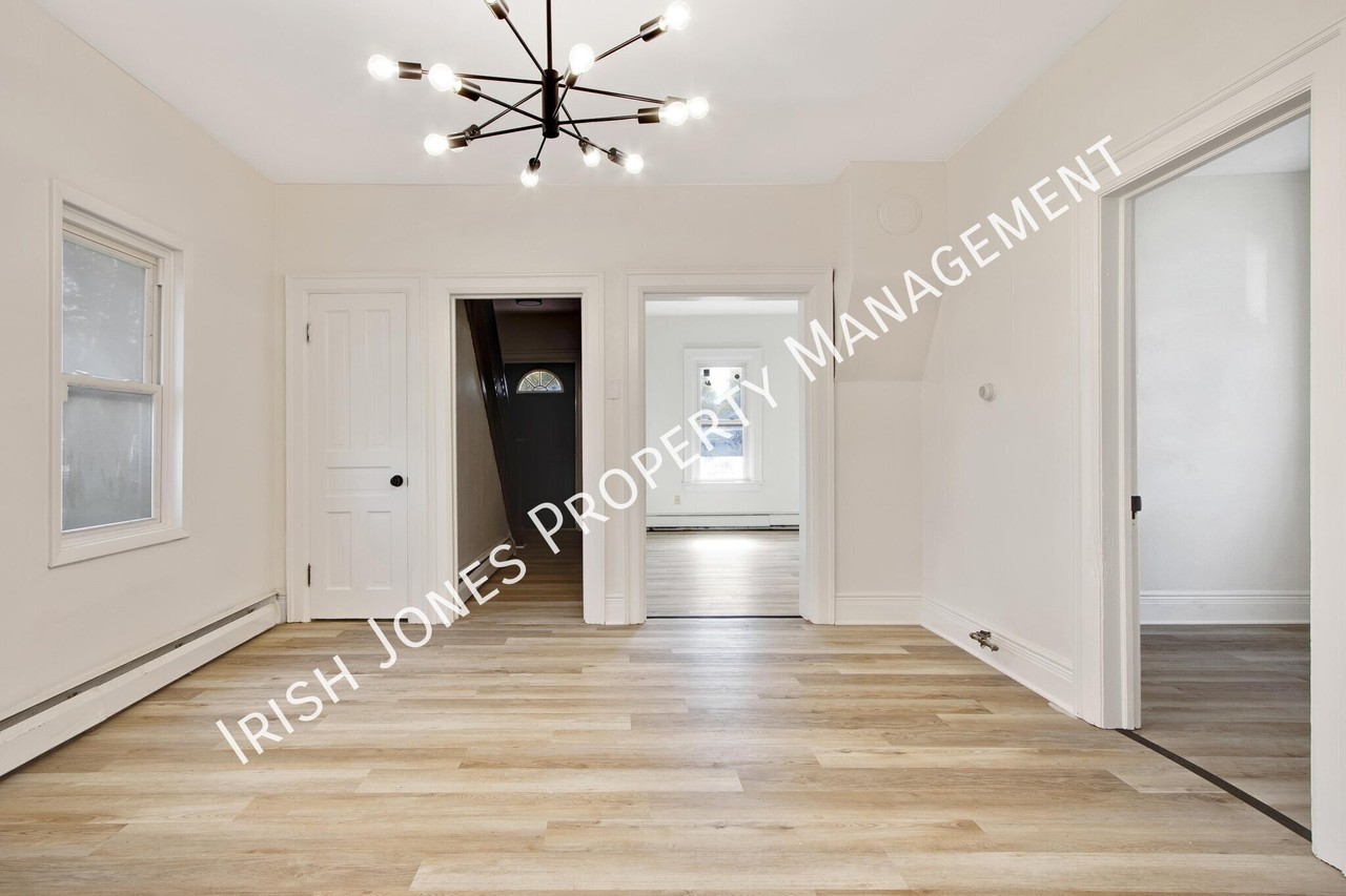1268 Indian Church Rd - Photo 6 of 25