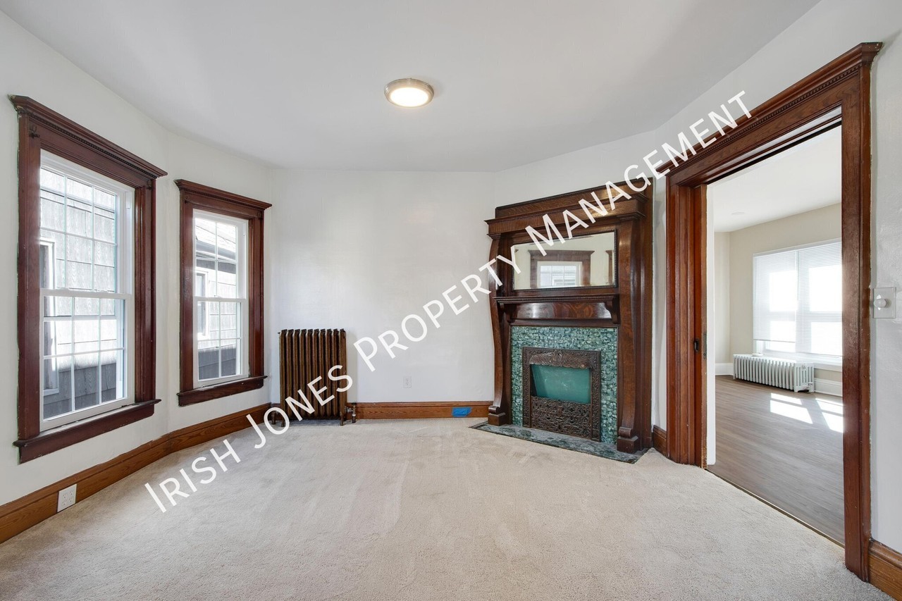7 Seneca Parkside - Photo 5 of 17