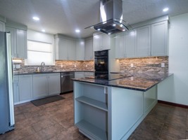 featured image of 2517 Chateau Dr
