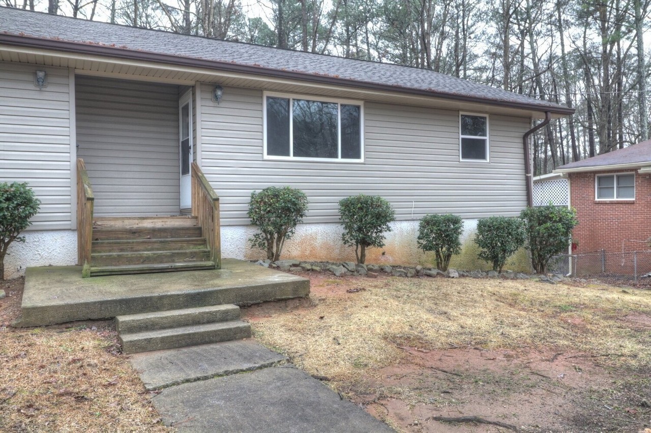 2223 Davis Rd #2 - Photo 2 of 8